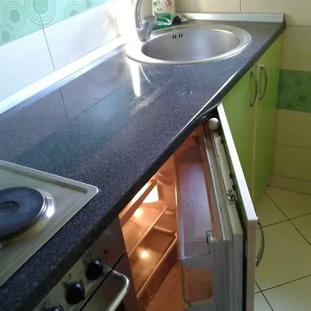 Jednokrevetne Sobe U Bijeljini * بييلينا